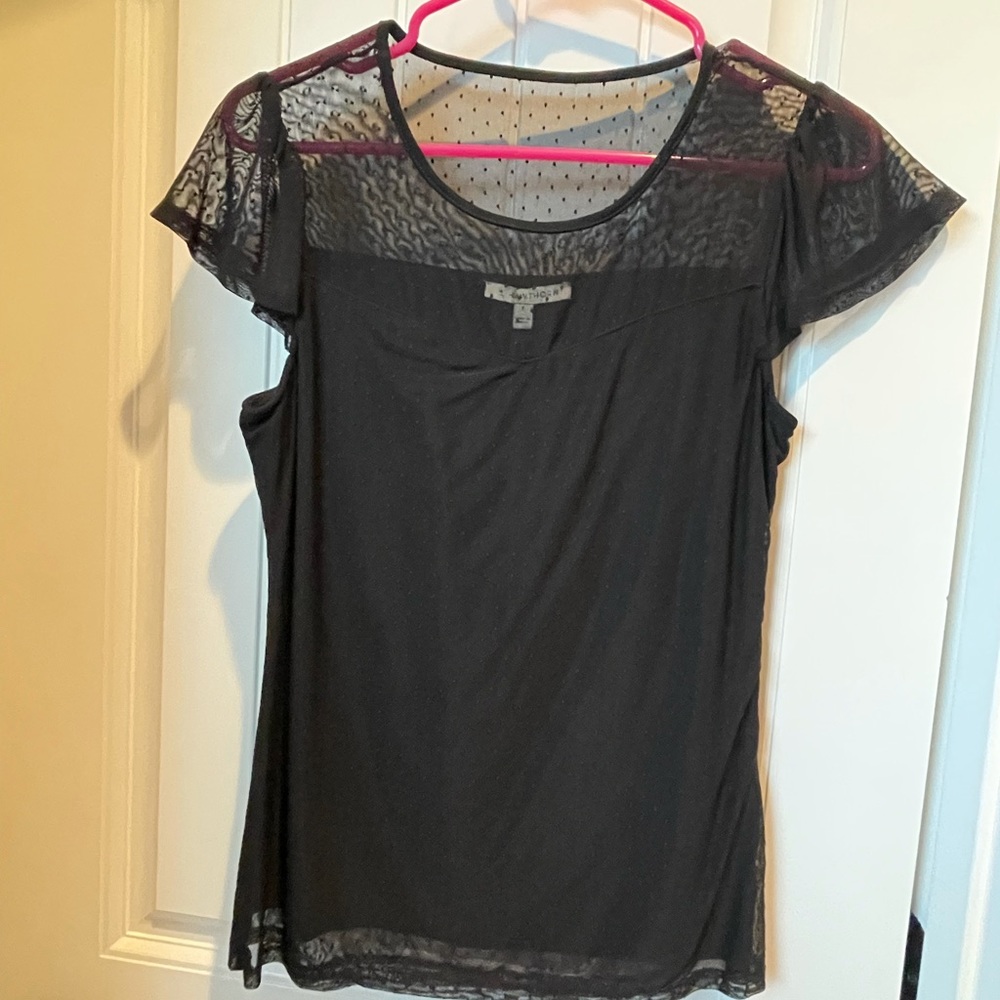 NWOT Classy black fitted top with mesh details